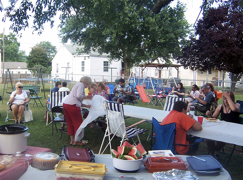 Picnic 2.jpg